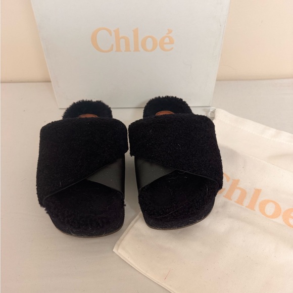Chloe Wavy Slides - Black Sherling - FREE SHIPPING - Picture 1 of 8